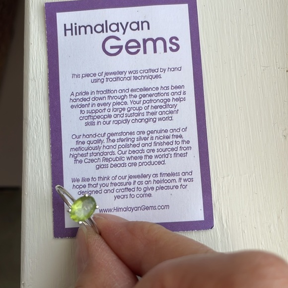 Sterling Silver Peridot ring - Picture 4 of 5